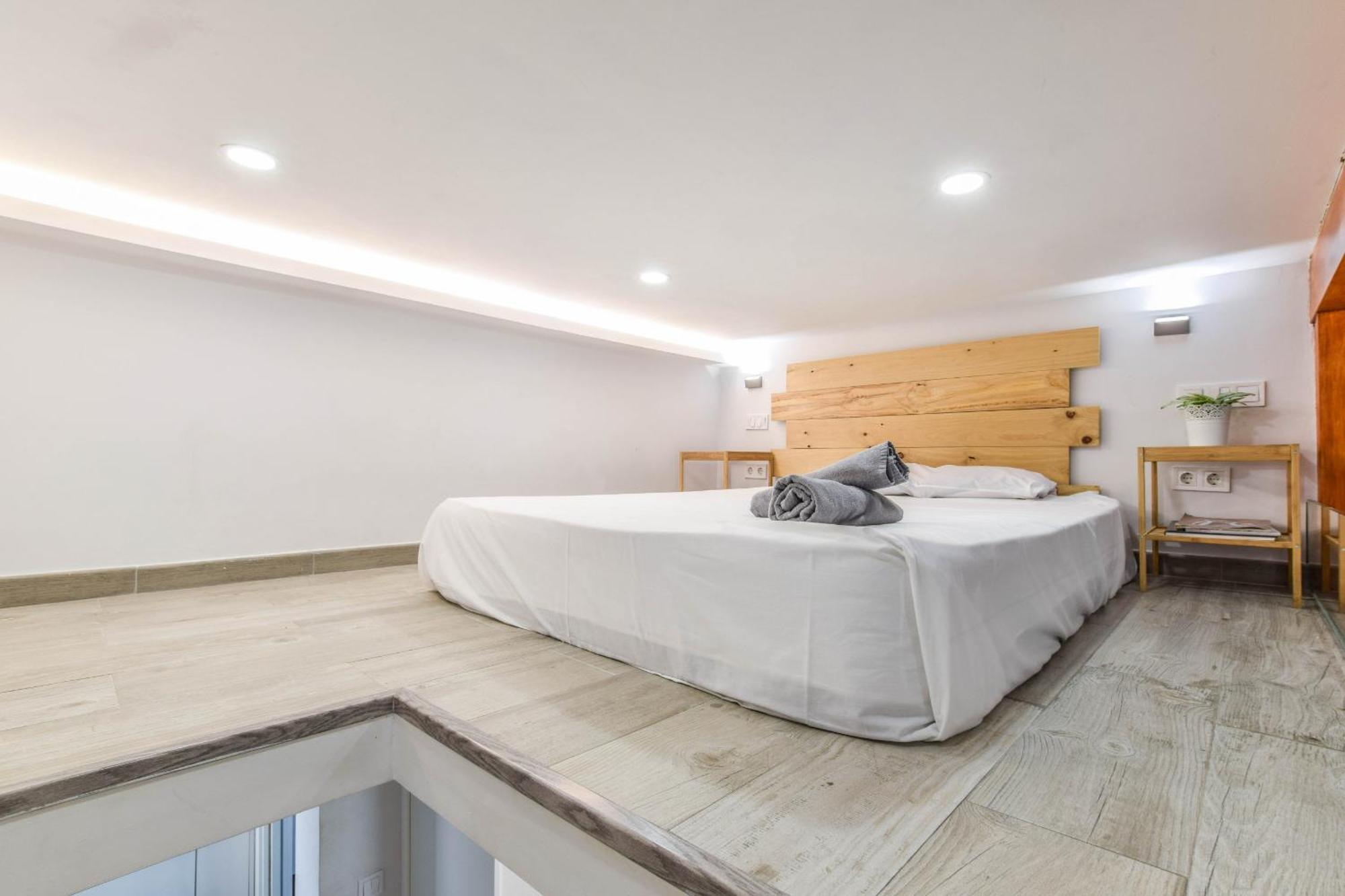 Loft Reformado En Chueca Para 4 Personas Apartamento Madri Exterior foto